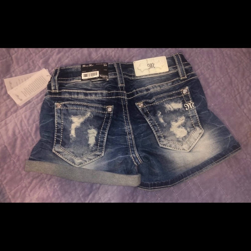 Miss me signature shorts
